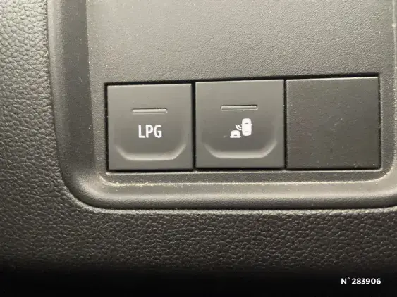 DACIA DUSTER II - voiture d'occasion - Photo 15