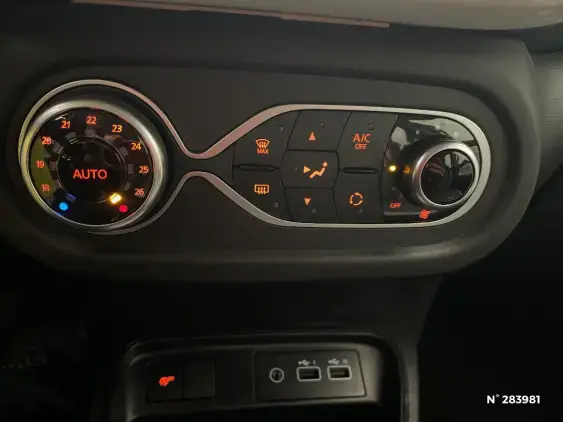 RENAULT TWINGO III - voiture d'occasion - Photo 14