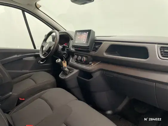 RENAULT TRAFIC FG III - voiture d'occasion - Photo 10