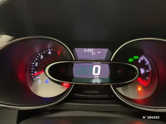 RENAULT CLIO IV - voiture d'occasion - Photo 12