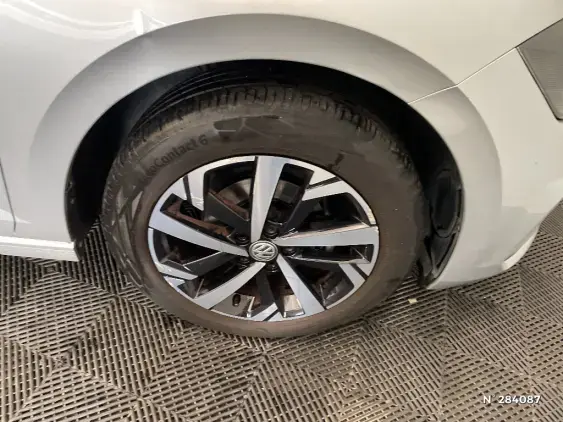 VOLKSWAGEN POLO VI - voiture d'occasion - Photo 8