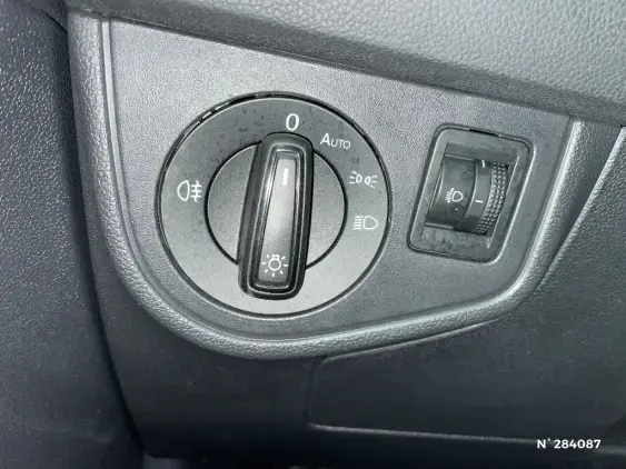 VOLKSWAGEN POLO VI - voiture d'occasion - Photo 15