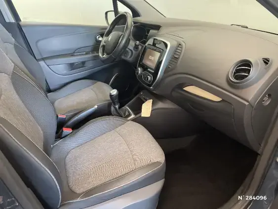 RENAULT CAPTUR - voiture d'occasion - Photo 10