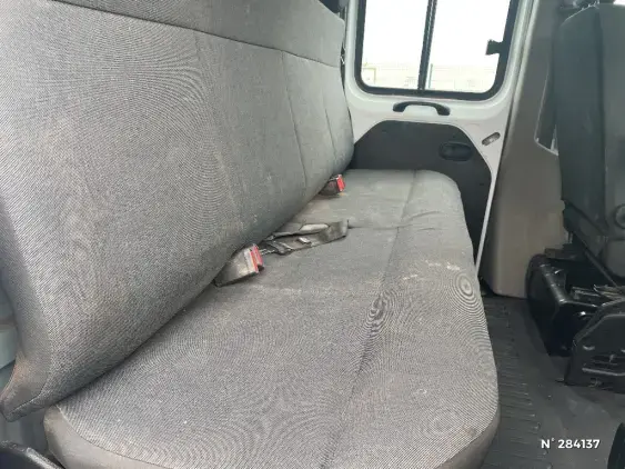 RENAULT MASTER III - voiture d'occasion - Photo 11