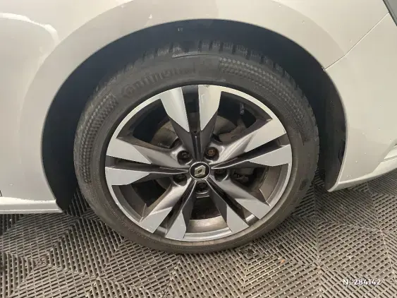 RENAULT MEGANE ESTATE IV - voiture d'occasion - Photo 8