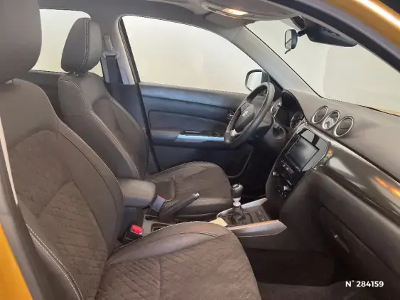 SUZUKI VITARA IV - voiture d'occasion - Photo 10