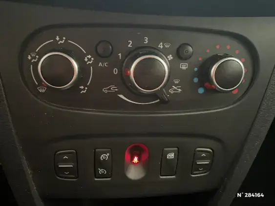 DACIA SANDERO II - voiture d'occasion - Photo 14