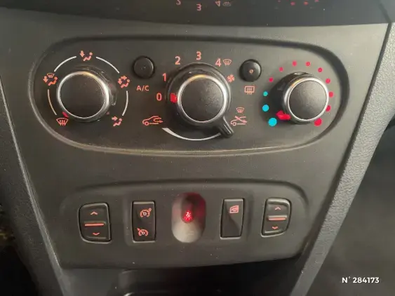 DACIA SANDERO II - voiture d'occasion - Photo 14
