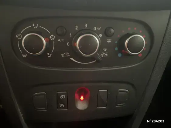 DACIA SANDERO III - voiture d'occasion - Photo 14