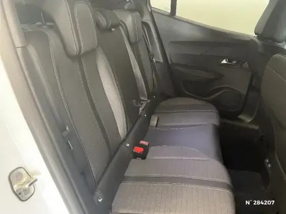 PEUGEOT 2008 II - voiture d'occasion - Photo 11