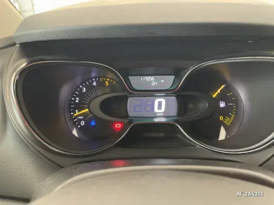 RENAULT CAPTUR - voiture d'occasion - Photo 12