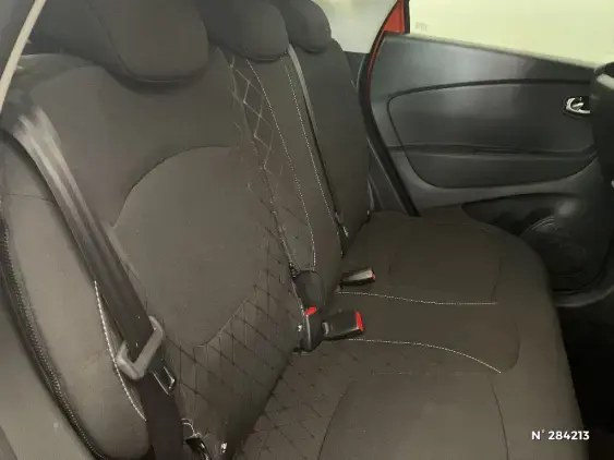 RENAULT CAPTUR - voiture d'occasion - Photo 11