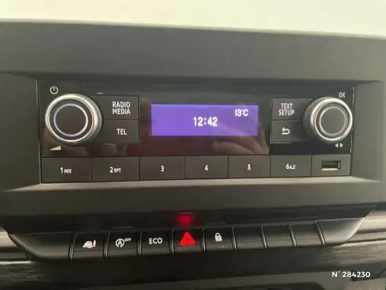 RENAULT TRAFIC FG III - voiture d'occasion - Photo 13