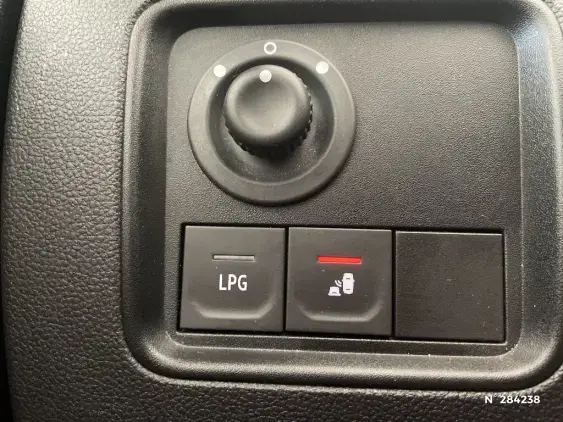 DACIA DUSTER II - voiture d'occasion - Photo 15