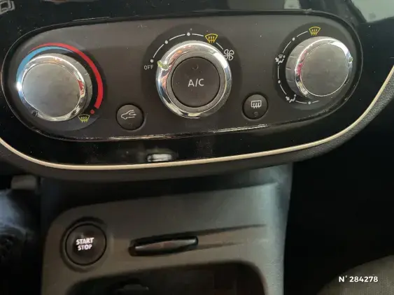 RENAULT CAPTUR - voiture d'occasion - Photo 15