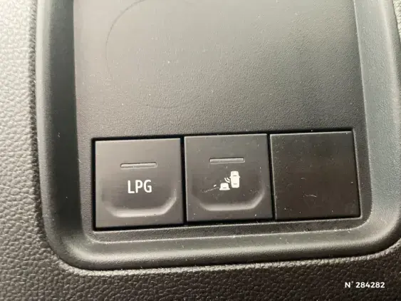 DACIA DUSTER II - voiture d'occasion - Photo 15