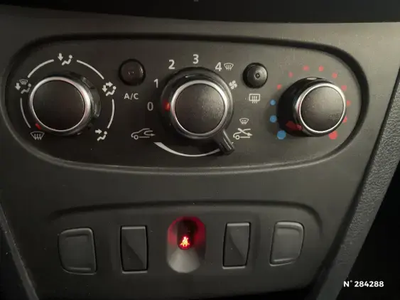 DACIA SANDERO II - voiture d'occasion - Photo 14