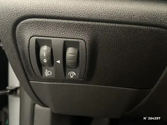 RENAULT MEGANE IV - voiture d'occasion - Photo 15