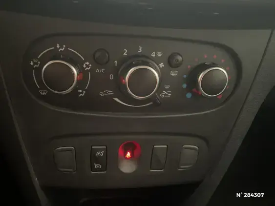 DACIA SANDERO II - voiture d'occasion - Photo 14