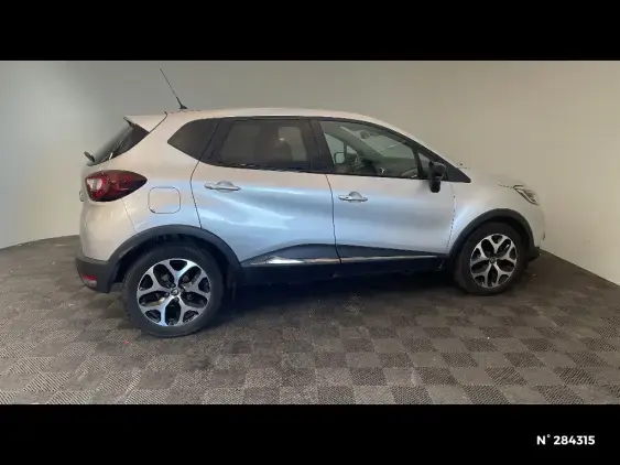 RENAULT CAPTUR - voiture d'occasion - Photo 5