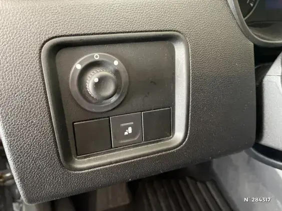 DACIA DUSTER II - voiture d'occasion - Photo 15