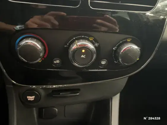 RENAULT CLIO IV - voiture d'occasion - Photo 14