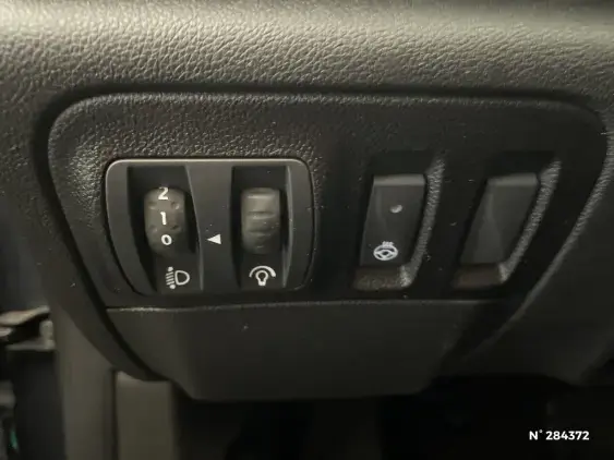 RENAULT MEGANE IV - voiture d'occasion - Photo 15