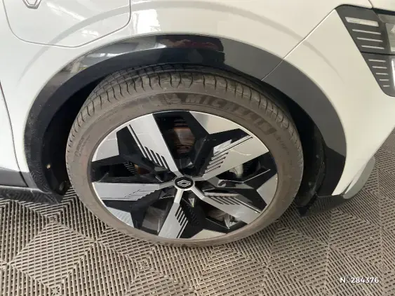 RENAULT MEGANE V - voiture d'occasion - Photo 8