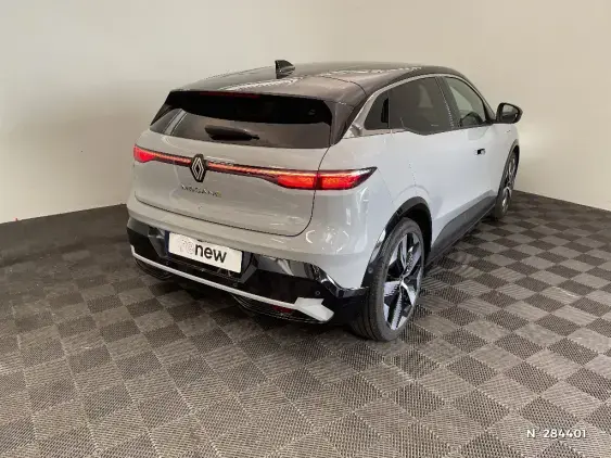 RENAULT MEGANE V - voiture d'occasion - Photo 4
