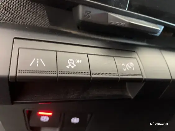 RENAULT MEGANE V - voiture d'occasion - Photo 15