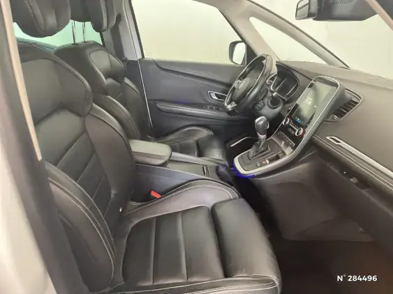 RENAULT SCENIC IV - voiture d'occasion - Photo 10