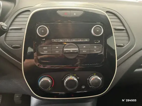 RENAULT CAPTUR - voiture d'occasion - Photo 13