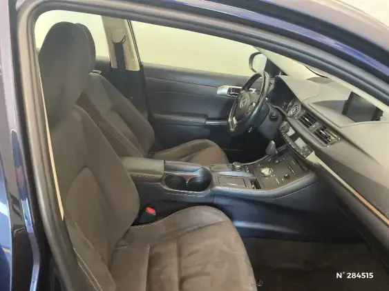 LEXUS CT - voiture d'occasion - Photo 10
