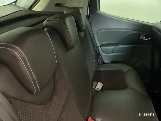 RENAULT CLIO IV - voiture d'occasion - Photo 11