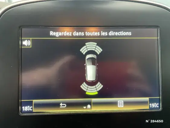 RENAULT SCENIC IV - voiture d'occasion - Photo 14