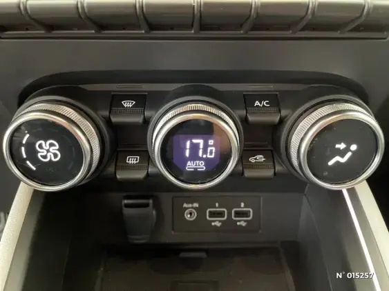 RENAULT CLIO V - voiture d'occasion - Photo 26