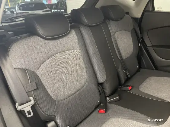 RENAULT CAPTUR - voiture d'occasion - Photo 11