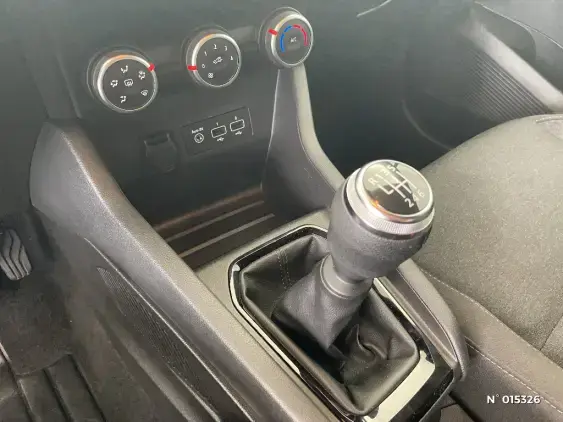 RENAULT CLIO V - voiture d'occasion - Photo 25