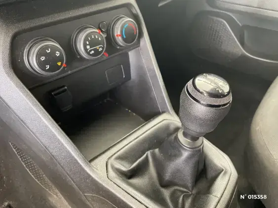 DACIA SANDERO III - voiture d'occasion - Photo 24