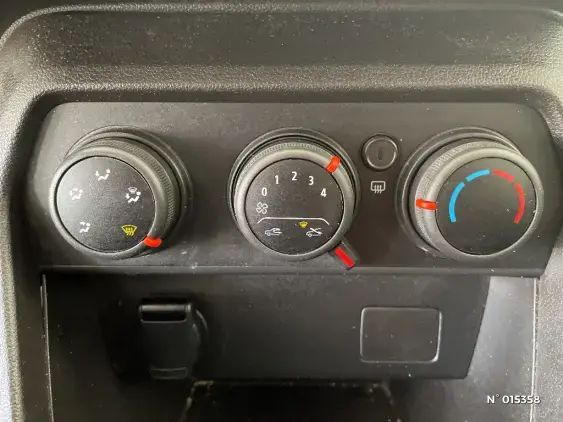 DACIA SANDERO III - voiture d'occasion - Photo 25