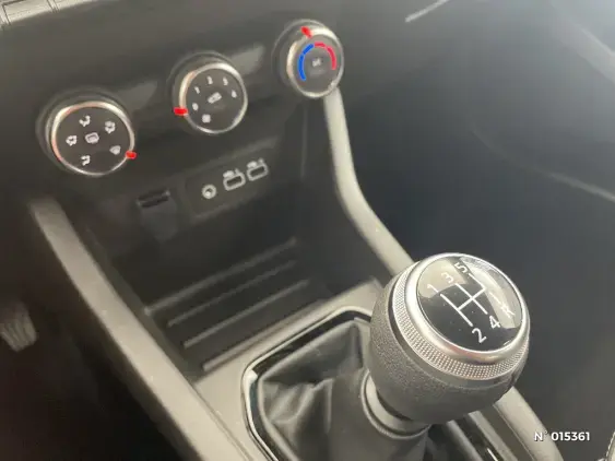 RENAULT CLIO V - voiture d'occasion - Photo 26