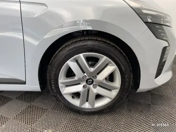 RENAULT CLIO V - voiture d'occasion - Photo 8