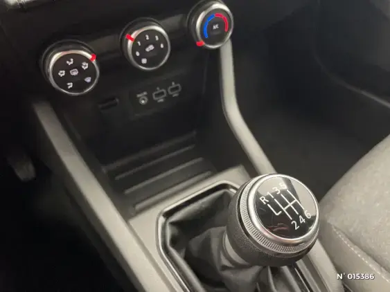 RENAULT CLIO V - voiture d'occasion - Photo 25