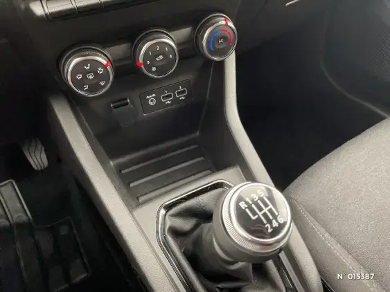 RENAULT CLIO V - voiture d'occasion - Photo 25