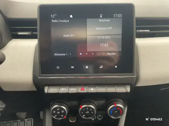 RENAULT CLIO V - voiture d'occasion - Photo 13