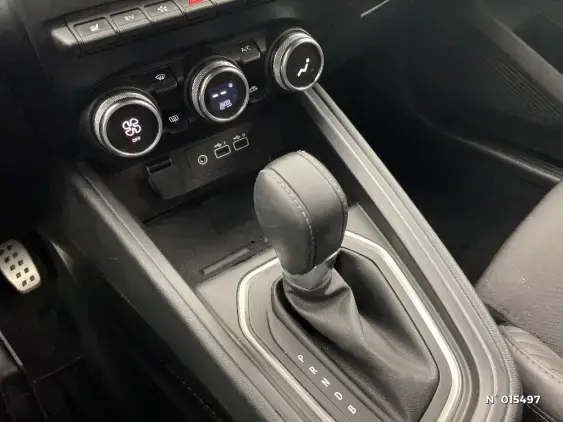 RENAULT CLIO V - voiture d'occasion - Photo 26