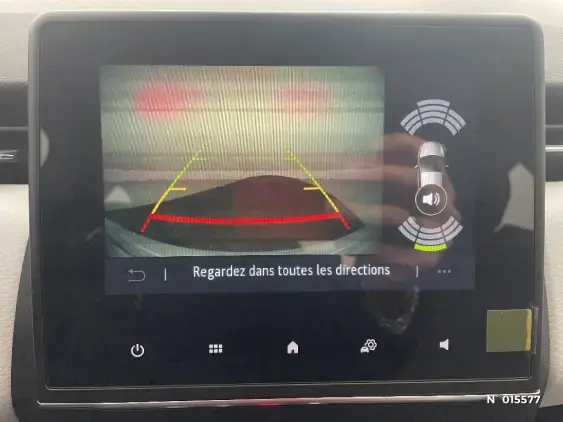 RENAULT CLIO V - voiture d'occasion - Photo 14