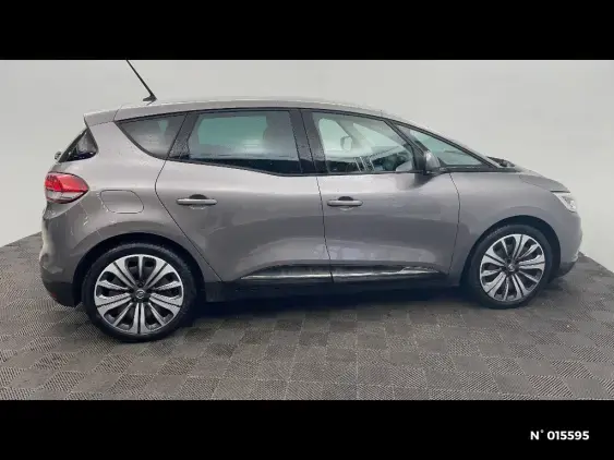 RENAULT SCENIC IV - voiture d'occasion - Photo 5
