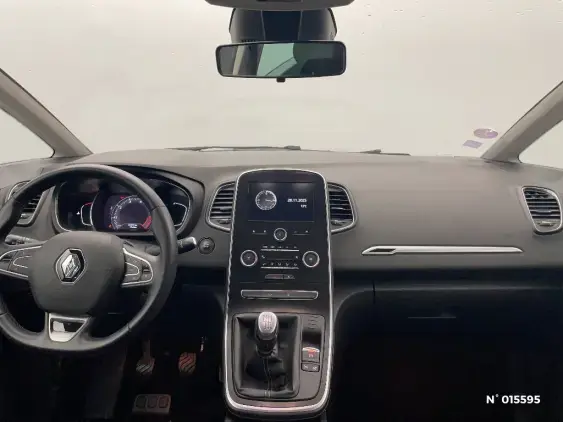 RENAULT SCENIC IV - voiture d'occasion - Photo 9