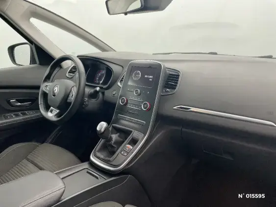 RENAULT SCENIC IV - voiture d'occasion - Photo 10